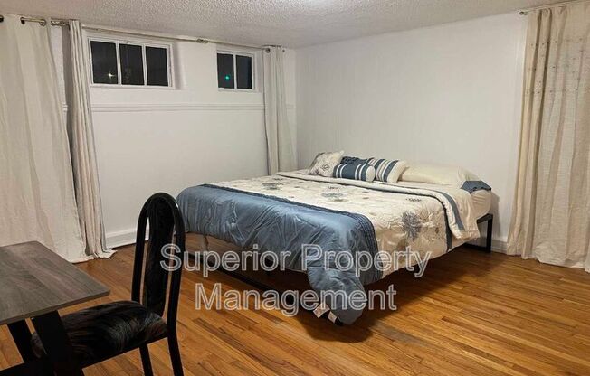 104 W. Pershing Blvd