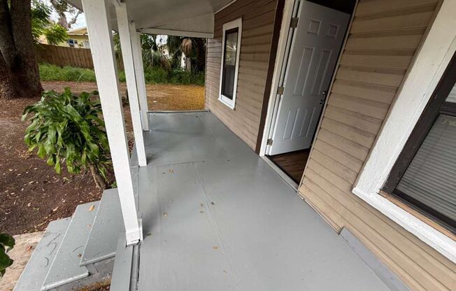 2 beds, 1 bath, $1,350