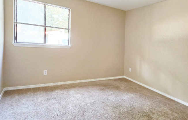 1 bed, 1 bath, 645 sqft, $1,495, Unit A-21