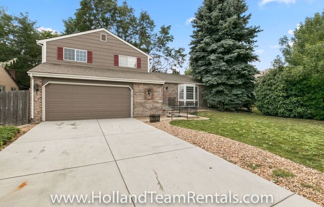 Tri-level Home in Centennial!