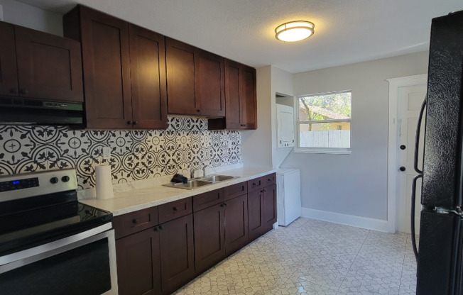 16 S Primrose Dr 1