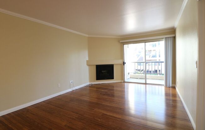 1/Bedroom Condominium in Woodland Hills!