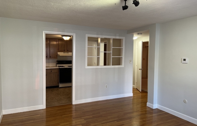 1 bed, 1 bath, 720 sqft, $2,295, Unit 12