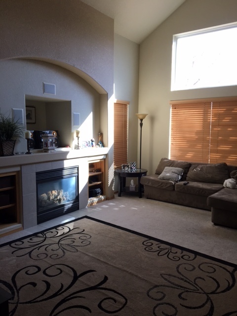 3 beds, 2.5 baths, $2,615