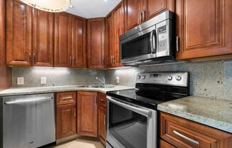 3401 N Country Club Dr