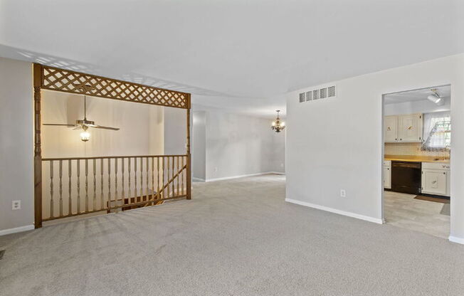 7 WOOD OAK CT