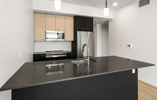 1 bed, 1 bath, 760 sqft, $1,890, Unit 515