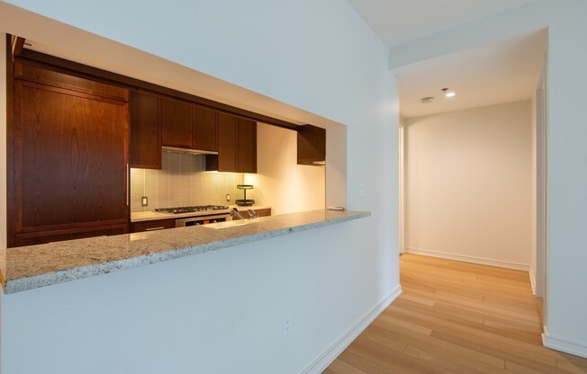 1 bed, 1 bath, 855 sqft, $5,000, Unit 6F