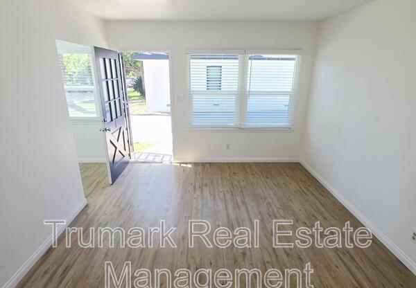 49 S GRAND OAKS