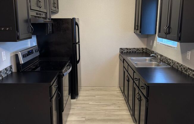 2 beds, 1 bath, 750 sqft, $1,295, Unit 1313-6