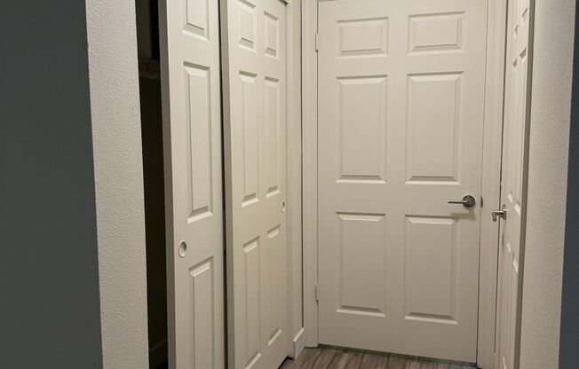 2 beds, 2 baths, 1,271 sqft, $2,100