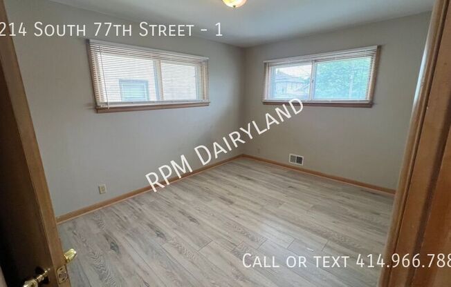 1214 S 77 ST