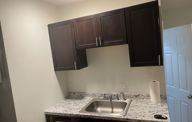 1 bed, 1 bath, $1,500, Unit 6