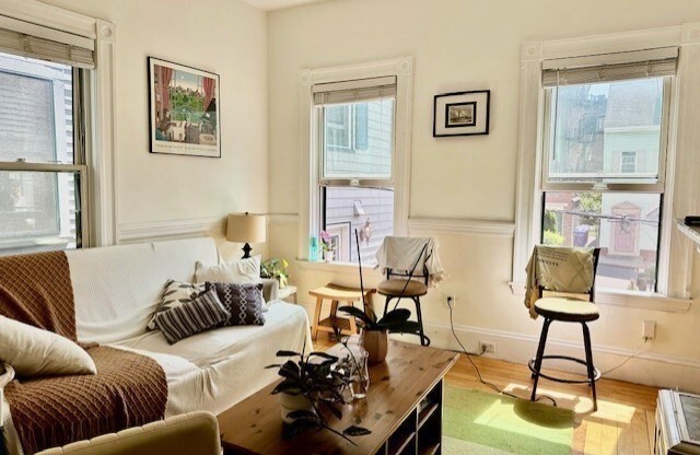 59 MONUMENT AVE