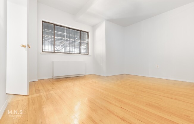 Studio, 1 bath, $2,800, Unit 1C