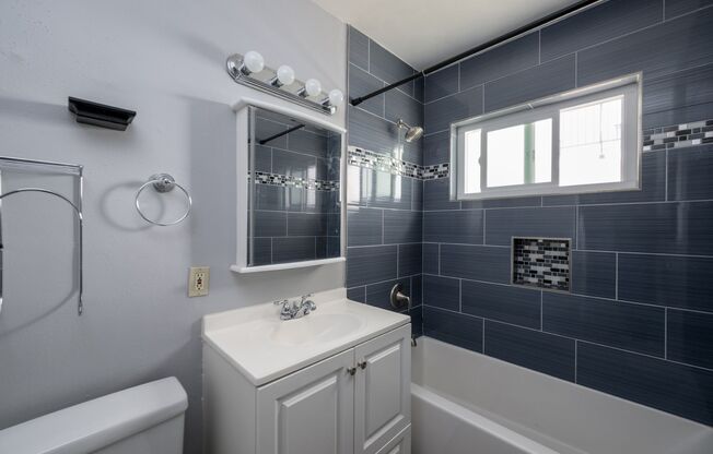 Narragansett Ave-5057