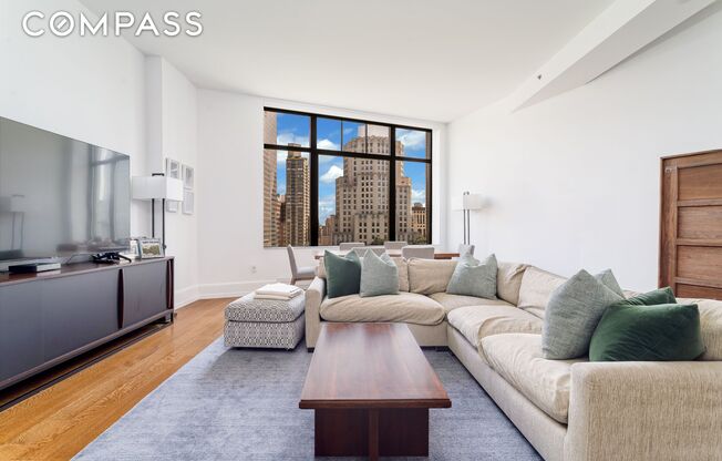 10 MADISON SQ W