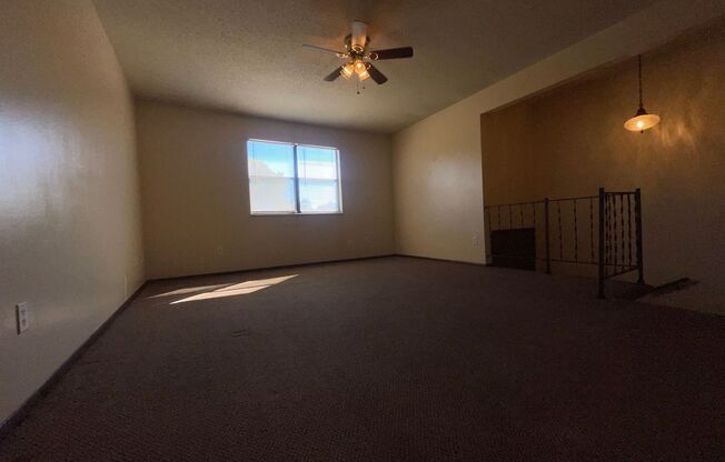 2 beds, 1 bath, $1,050