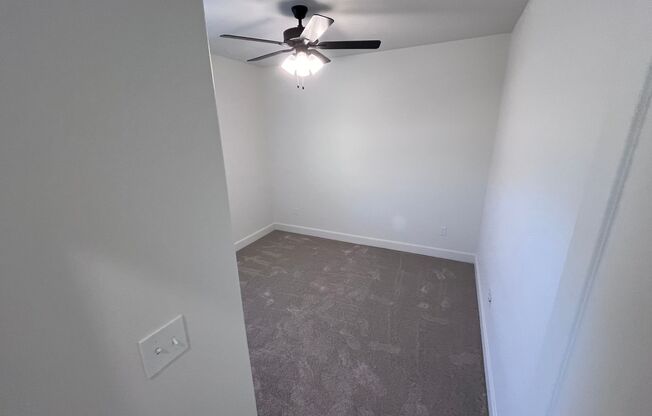 3 beds, 2 baths, $1,600, Unit A