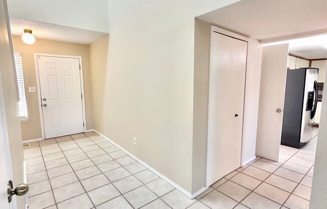 3 beds, 2.5 baths, $2,000