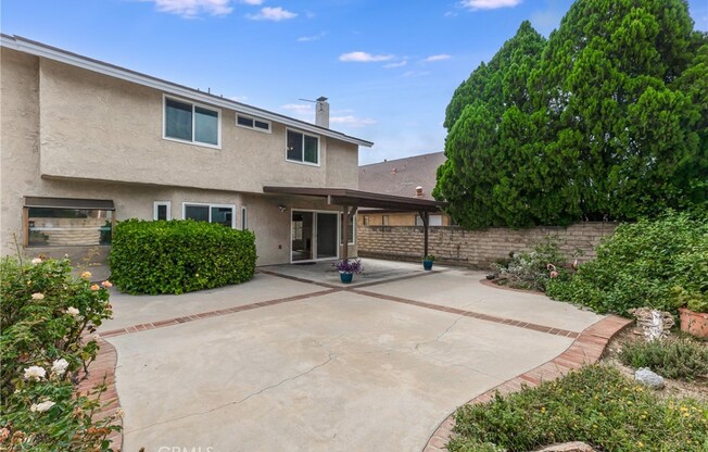 4 beds, 3 baths, 3,229 sqft, $5,600