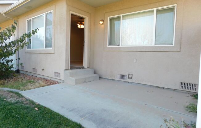 2 beds, 2 baths, $1,700