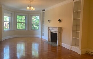 154 NEWBURY ST