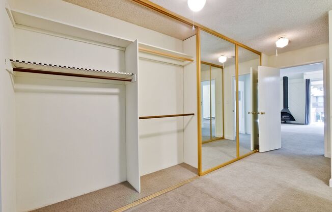 1 bed, 1 bath, $2,795, Unit # 239