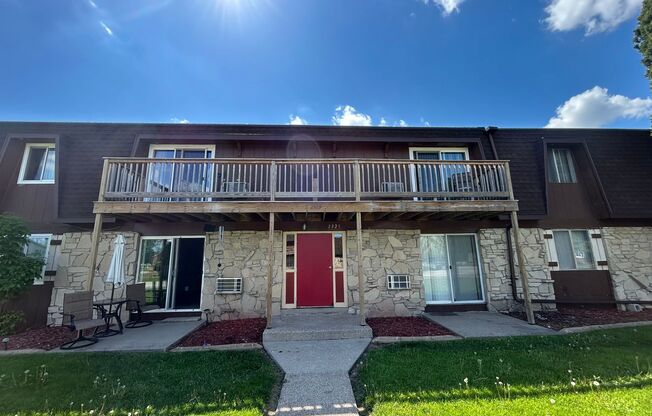 2323 Woodrow Court
