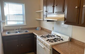 2 beds, 1 bath, 800 sqft, $1,175, Unit Unit 4