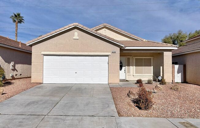 BEAUTIFUL SINGLE-STORY 3 BEDROOM, 2 BATHROOM HOME LOCATED IN A QUIET NORTH LAS VEGAS NEIGHBORHOOD!