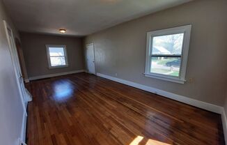 2 beds, 1 bath, $1,195