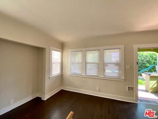 8866 CADILLAC AVE