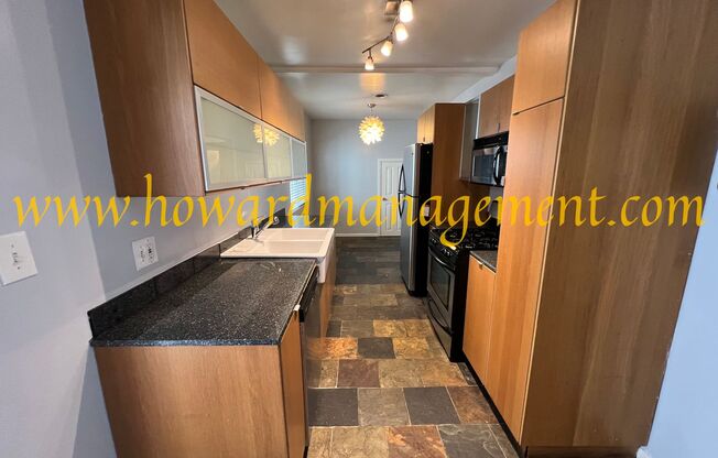 3 beds, 2 baths, 1,400 sqft, $5,295, Unit 2527