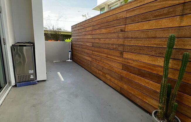 Huge Modern 3Bed/4Ba Townhouse in Culver City