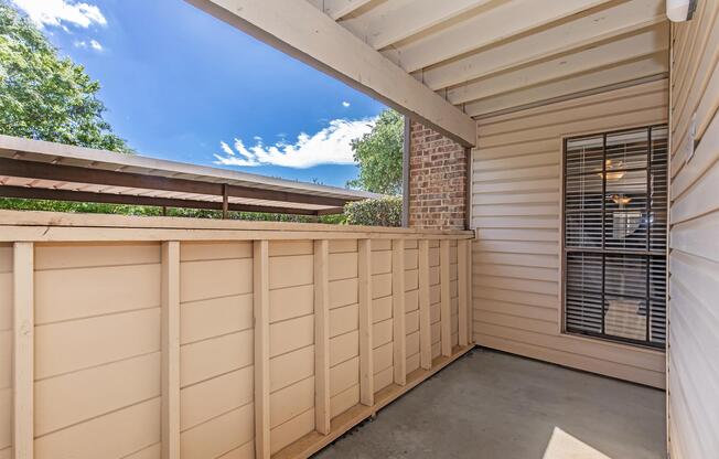 1 bed, 1 bath, 890 sqft, $1,540