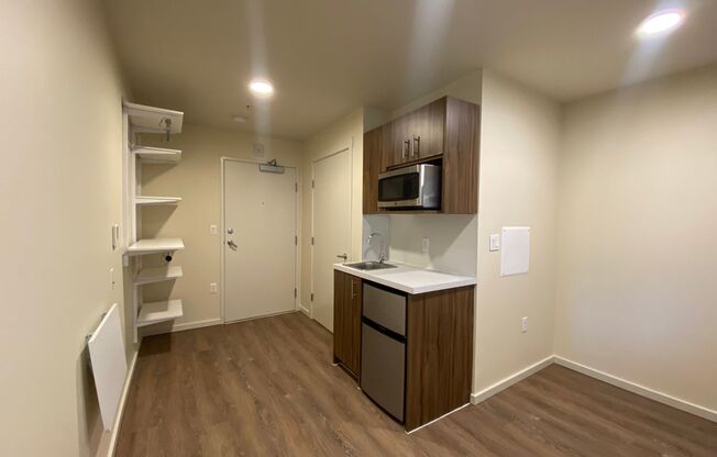 Studio, 1 bath, 178 sqft, $1,099, Unit 228-MFTE