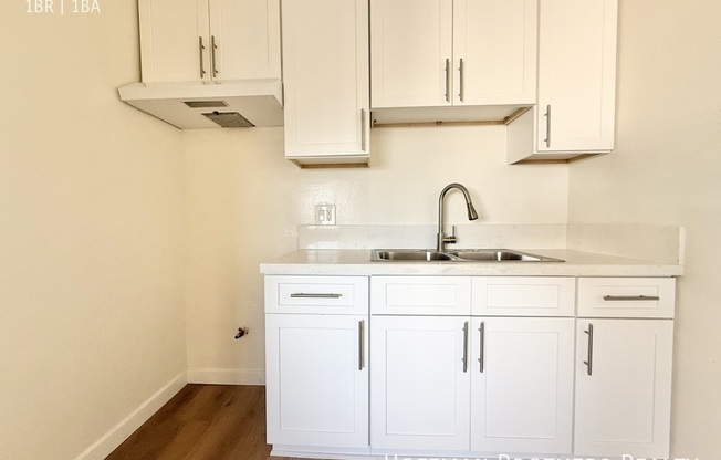 1254 W 110 ST