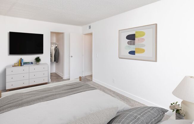 2 beds, 1 bath, 876 sqft, $1,350, Unit 153