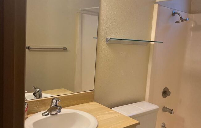 1 bed, 1 bath, $2,850, Unit Unit B