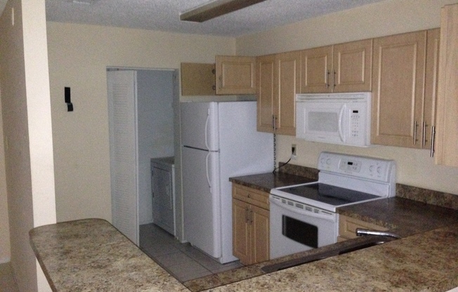 Beautiful 3bed/2bath condo located in the heart of Coral Springs