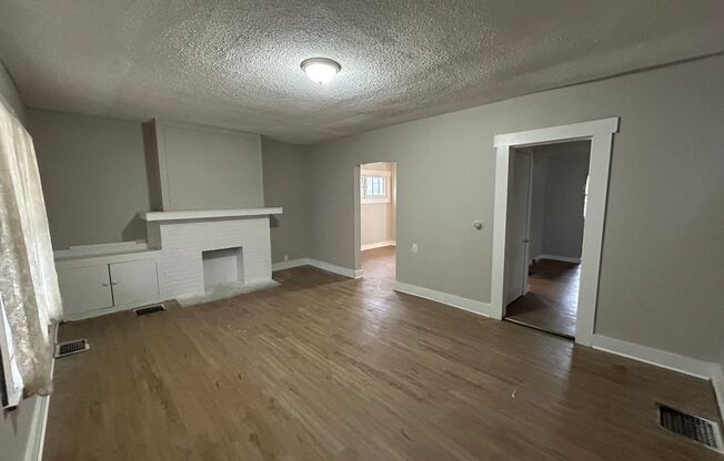 3 beds, 1 bath, $1,350