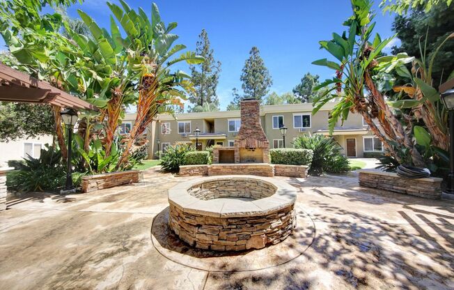2 beds, 1 bath, $2,095, Unit # 47