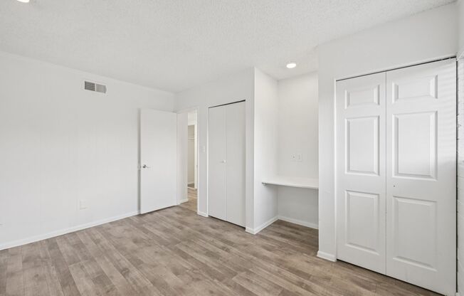 2 beds, 2 baths, 935 sqft, $1,299, Unit W206