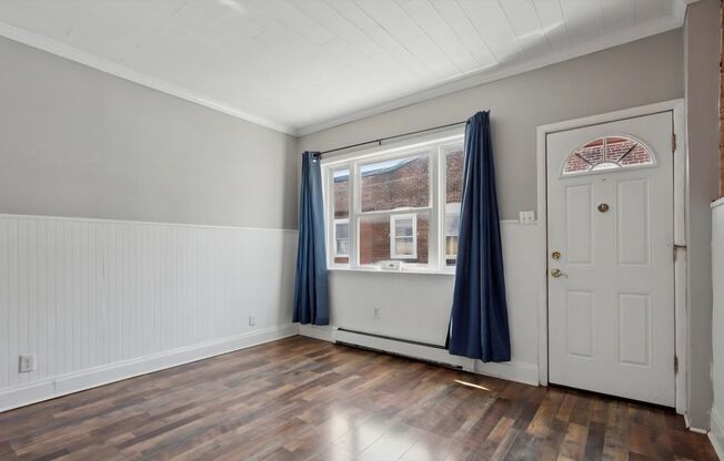 2 beds, 1 bath, $1,500