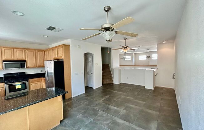 Spacious 3-Bedroom, 2.5-Bath Condo for Rent – El Cajon