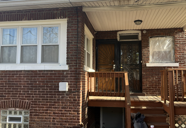 556 W 115 ST
