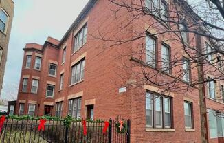 5152 N ASHLAND AVE