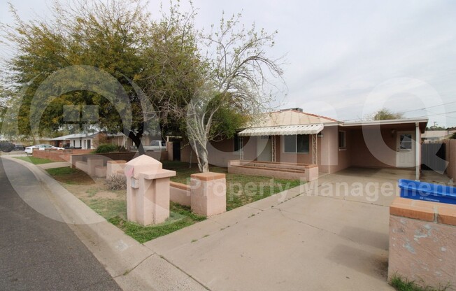 2417 N 20 DR
