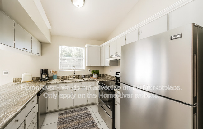 1428 SW 11 AVE